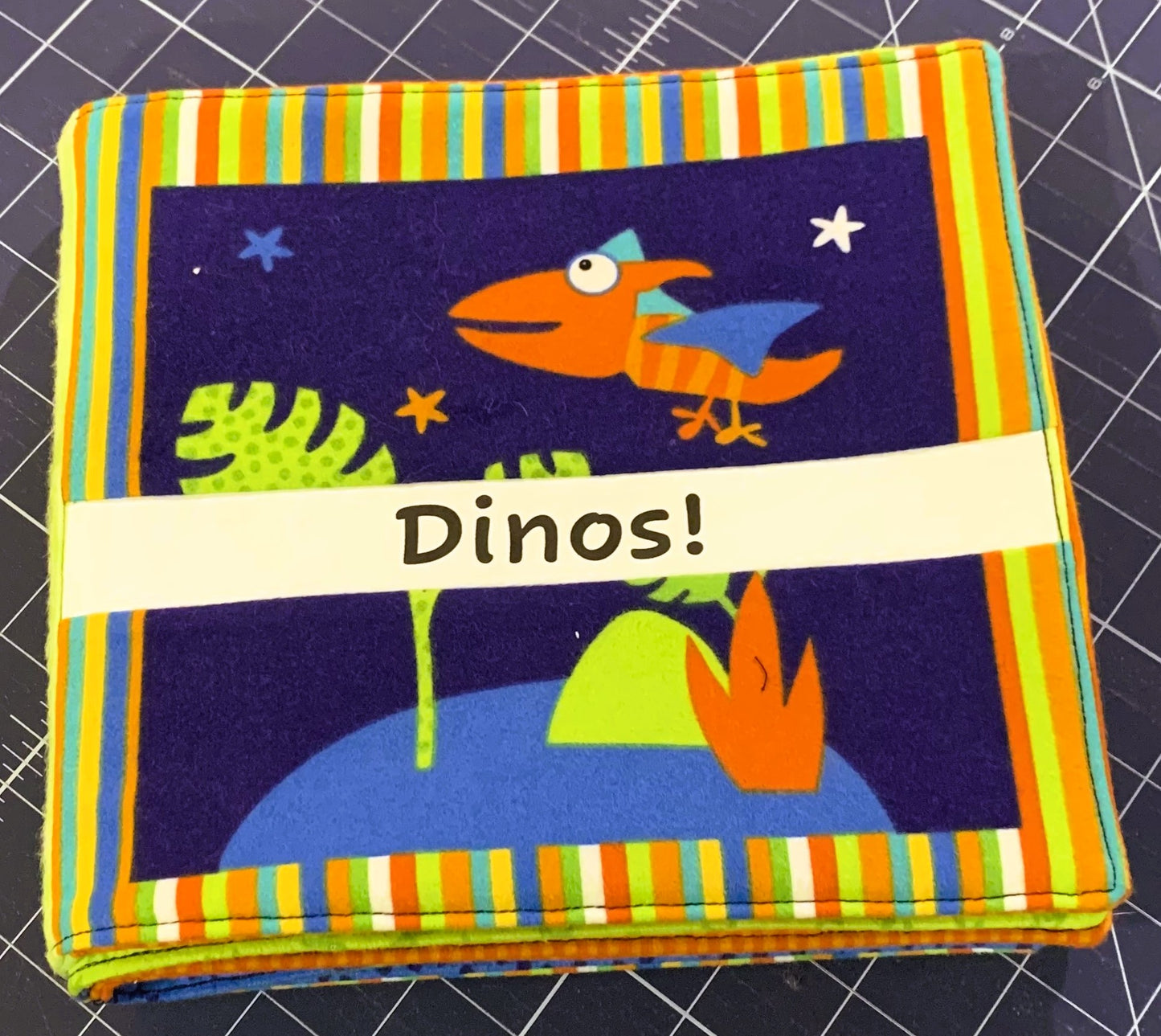 Fabric Book, Dinos